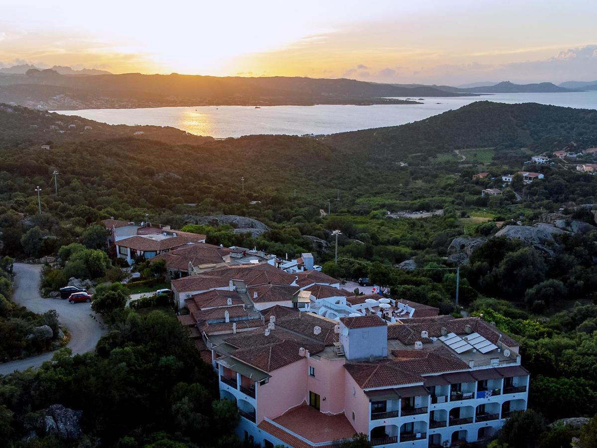 Hotel Pedra Santa Байя Сардиния Экстерьер фото